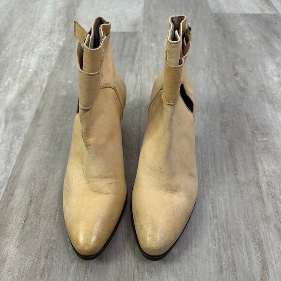Free People Belleville Leather Ankle BootS Neutral Distressed Size 38 - Picture 3 of 10